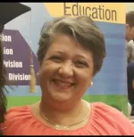 منال سلامة عزيز